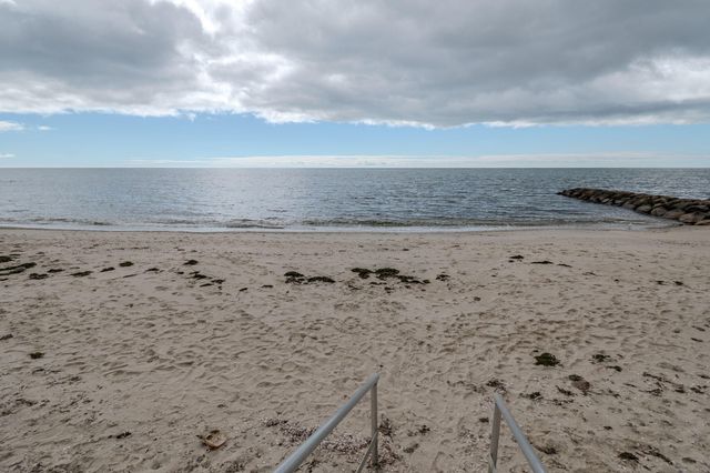 6 Kibby Lane, Dennis Port, MA 02639