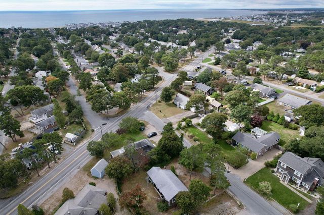 6 Kibby Lane, Dennis Port, MA 02639