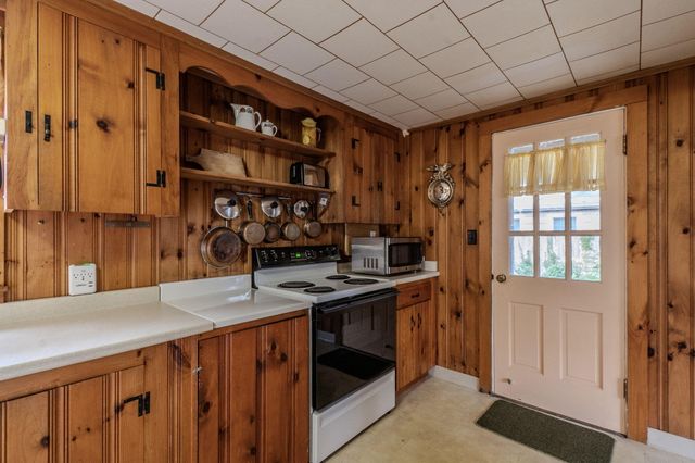 6 Kibby Lane, Dennis Port, MA 02639