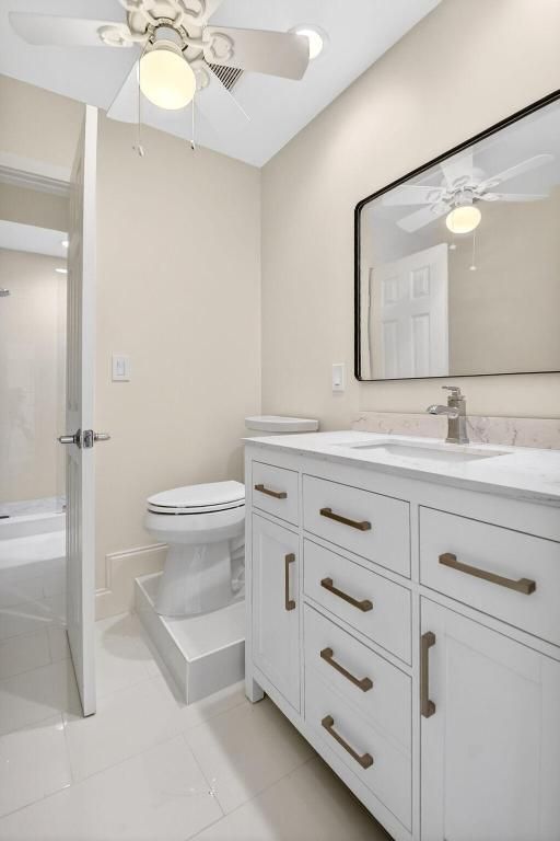 Image 23 of property listing at 2701 S Ocean Boulevard 47, Highland Beach, FL 33487