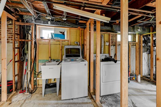 18431 Marshfield Avenue, Homewood, IL 60430