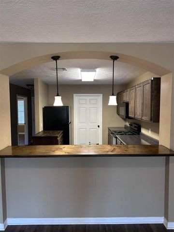 715 Topsy Road, Lake Charles, LA 70607