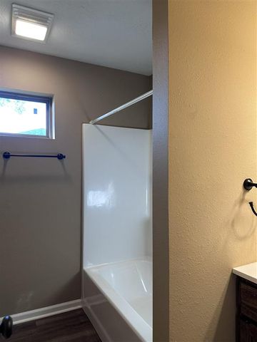 715 Topsy Road, Lake Charles, LA 70607