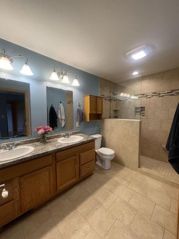 1933 Crooked AVENUE, Holmen, WI 54636