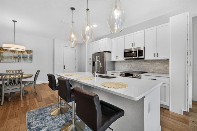 600 3RD AVENUE S 207, St Petersburg, FL 33701