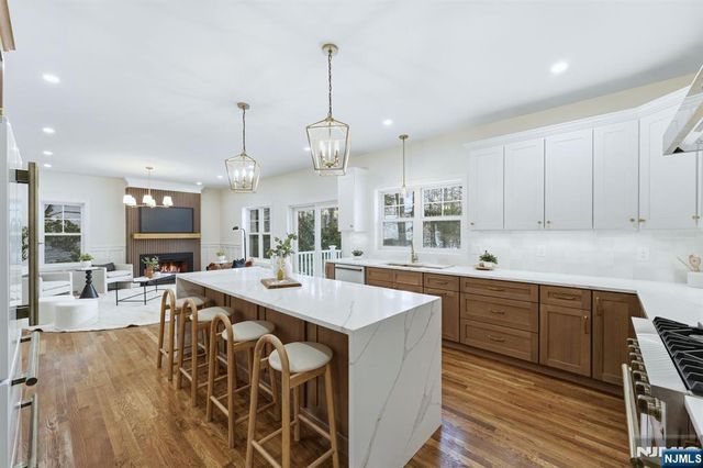 77 Young Avenue, Cedar Grove, NJ 07009