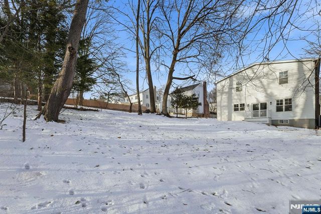 77 Young Avenue, Cedar Grove, NJ 07009