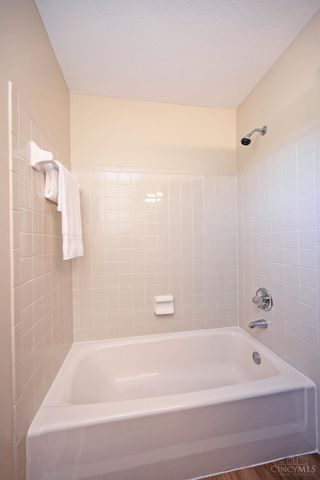 5375 Dickens Drive, Sharonville, OH 45241