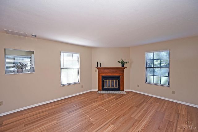 5375 Dickens Drive, Sharonville, OH 45241