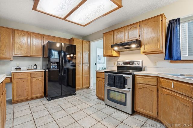 13109 E 79th Court North, Owasso, OK 74055