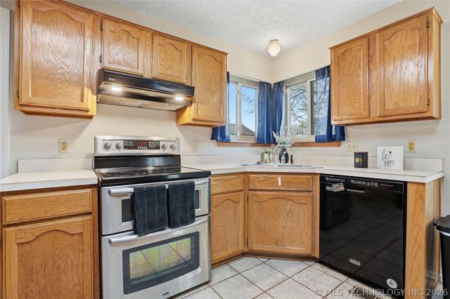 13109 E 79th Court North, Owasso, OK 74055