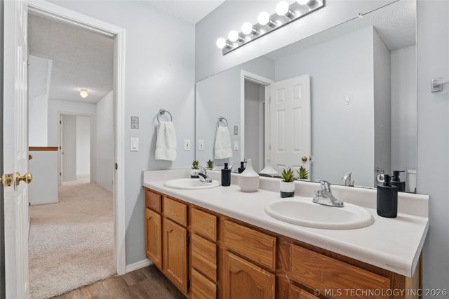 13109 E 79th Court North, Owasso, OK 74055