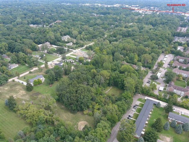 25705 Farmbrook Road, Southfield, MI 48034