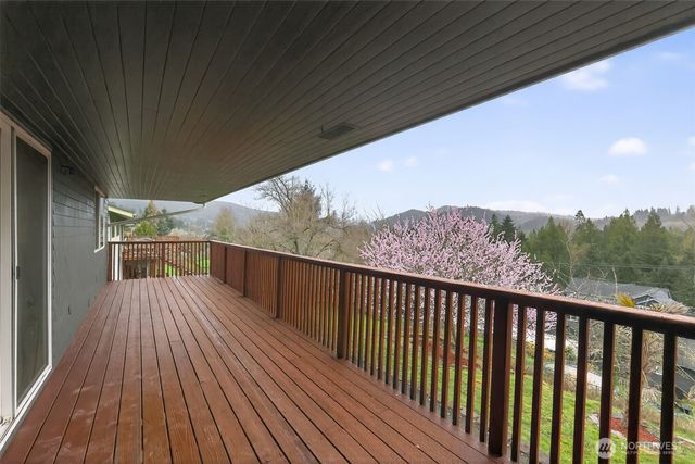 2404 Bloyd Street, Kelso, WA 98626