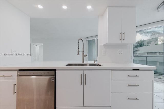 16485 Collins Avenue 338, Sunny Isles Beach, FL 33160
