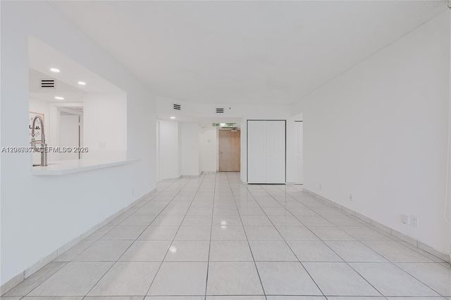 16485 Collins Avenue 338, Sunny Isles Beach, FL 33160