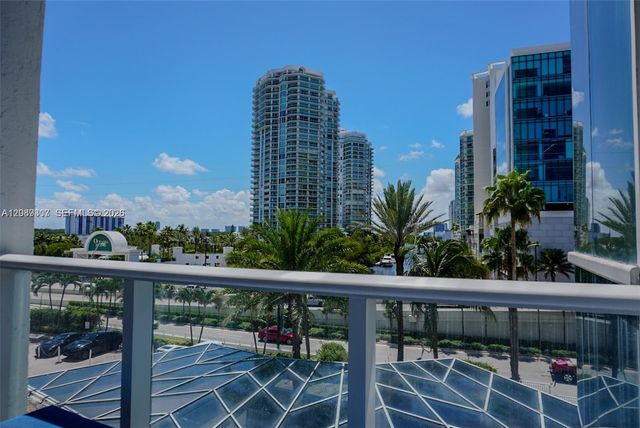 16485 Collins Avenue 338, Sunny Isles Beach, FL 33160