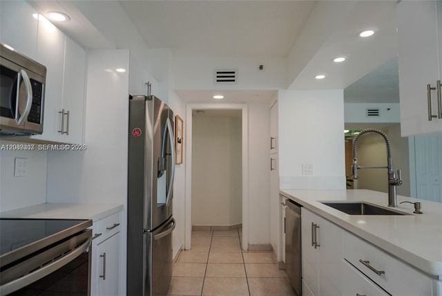 16485 Collins Avenue 338, Sunny Isles Beach, FL 33160