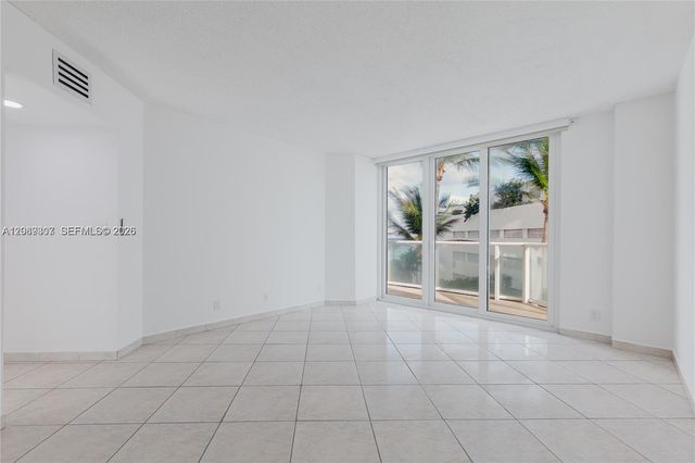 16485 Collins Avenue 338, Sunny Isles Beach, FL 33160