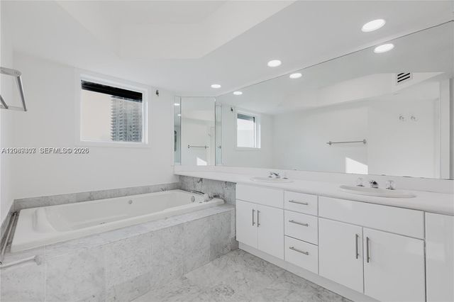 16485 Collins Avenue 338, Sunny Isles Beach, FL 33160