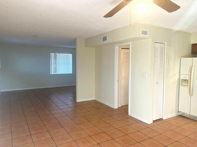 1100 SE 4th Avenue 37, Deerfield Beach, FL 33441
