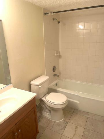 1100 SE 4th Avenue 37, Deerfield Beach, FL 33441