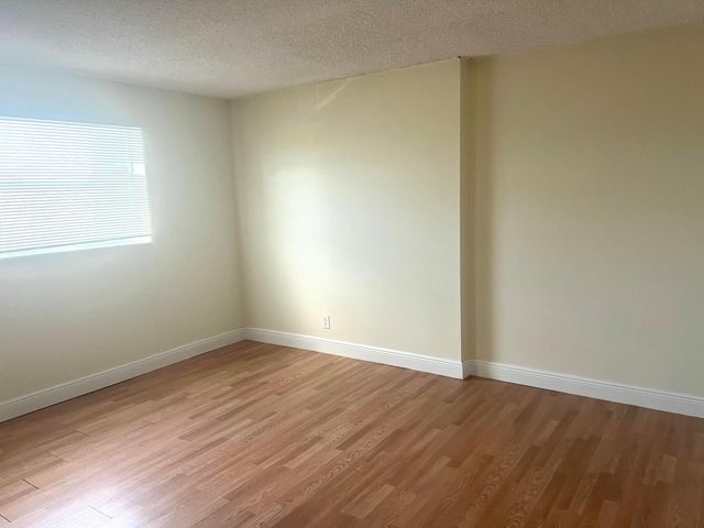 1100 SE 4th Avenue 37, Deerfield Beach, FL 33441