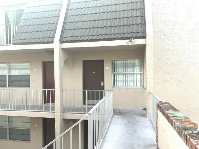 1100 SE 4th Avenue 37, Deerfield Beach, FL 33441