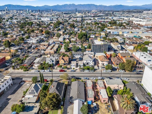 1325 E Adams Boulevard, Los Angeles, CA 90011
