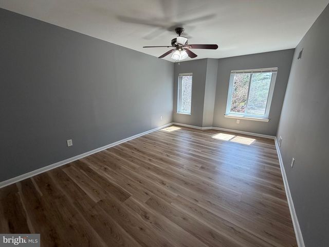 132 LEEDOM WAY, Newtown, PA 18940