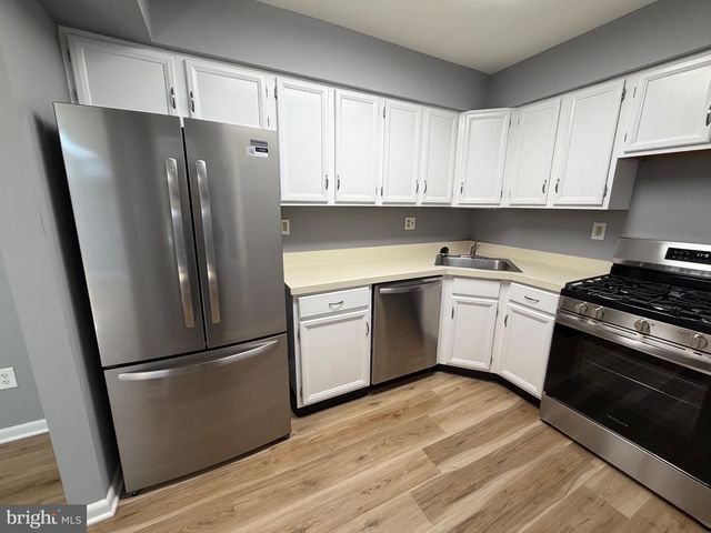 132 LEEDOM WAY, Newtown, PA 18940