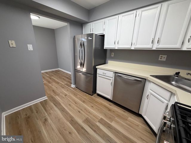 132 LEEDOM WAY, Newtown, PA 18940