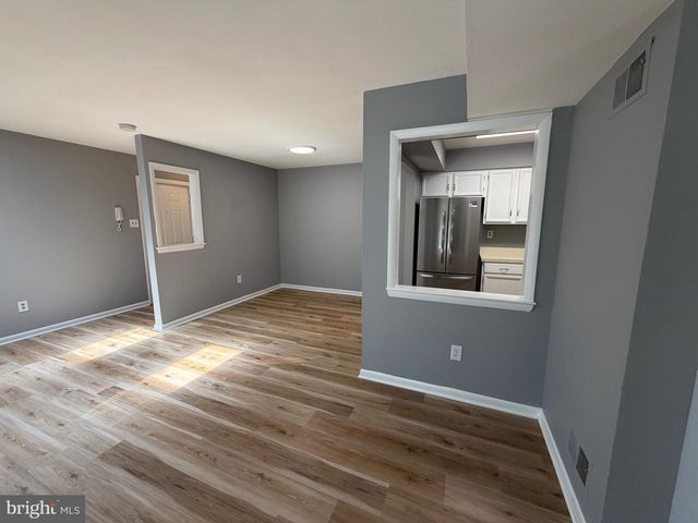 132 LEEDOM WAY, Newtown, PA 18940