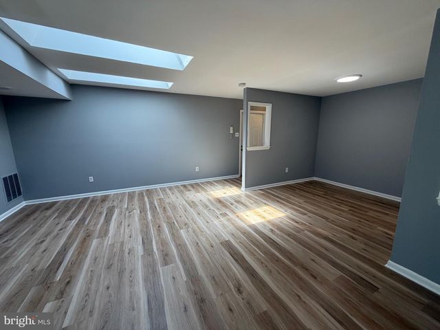 132 LEEDOM WAY, Newtown, PA 18940