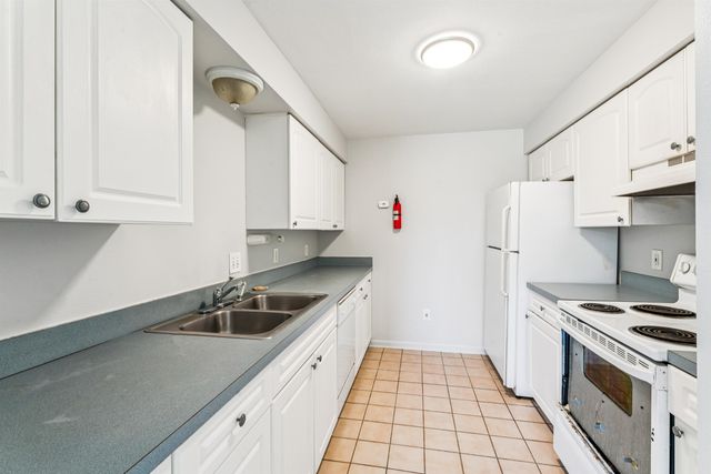 4137 W Court Street Unit #3, Flint, MI 48532