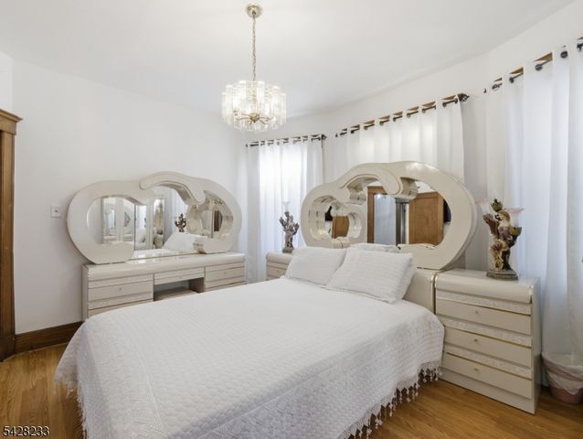 768 E 25Th St, Paterson City, NJ 07504