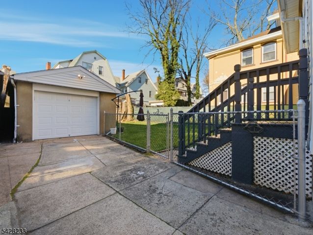 768 E 25Th St, Paterson City, NJ 07504