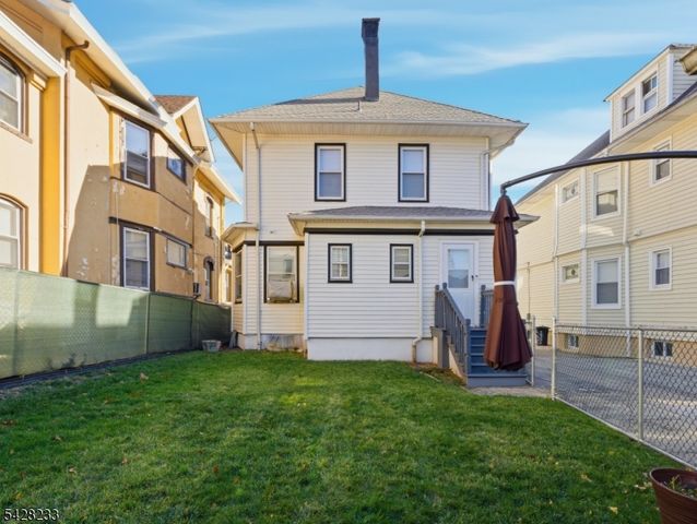 768 E 25Th St, Paterson City, NJ 07504