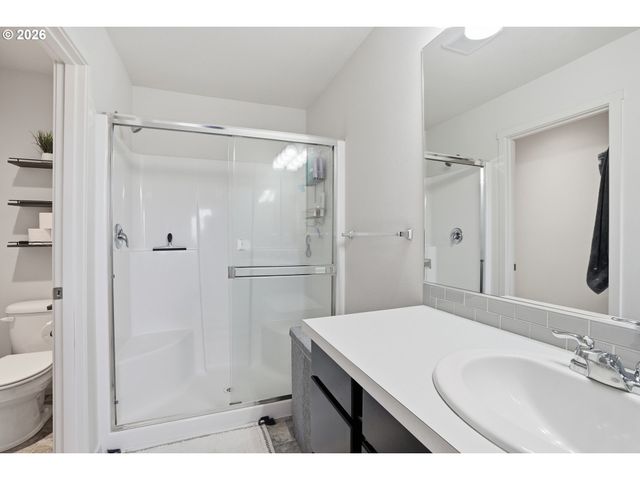 2101 Ne 118TH Pl, Vancouver, WA 98684