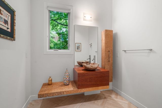 17 Edge Hill Rd, Newton, MA 02467