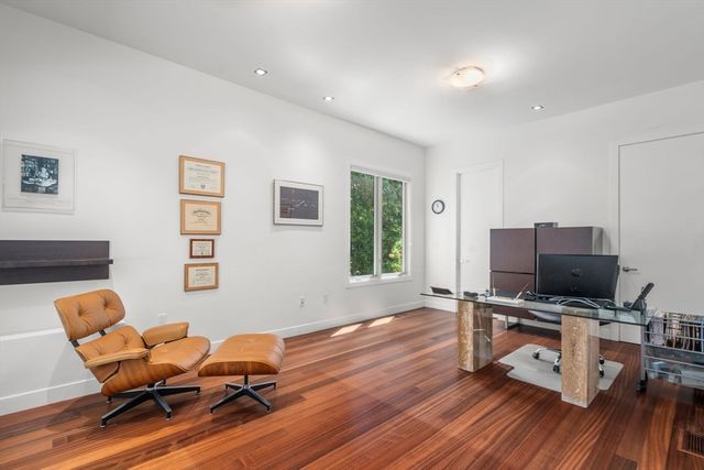 17 Edge Hill Rd, Newton, MA 02467