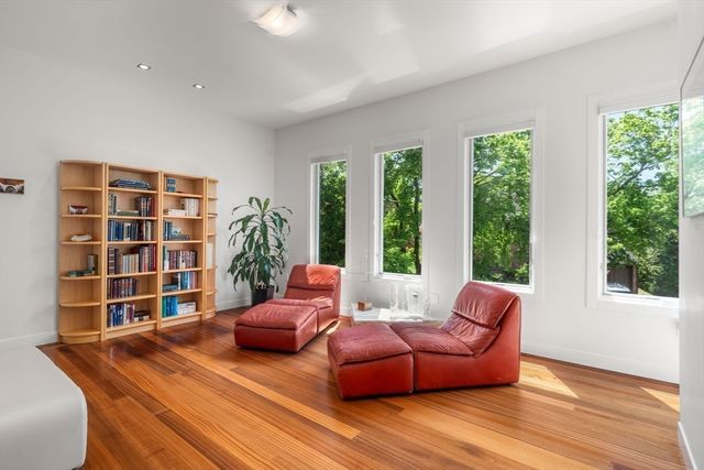 17 Edge Hill Rd, Newton, MA 02467