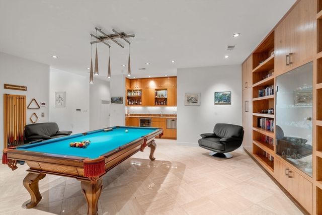 17 Edge Hill Rd, Newton, MA 02467
