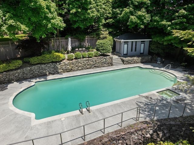 17 Edge Hill Rd, Newton, MA 02467