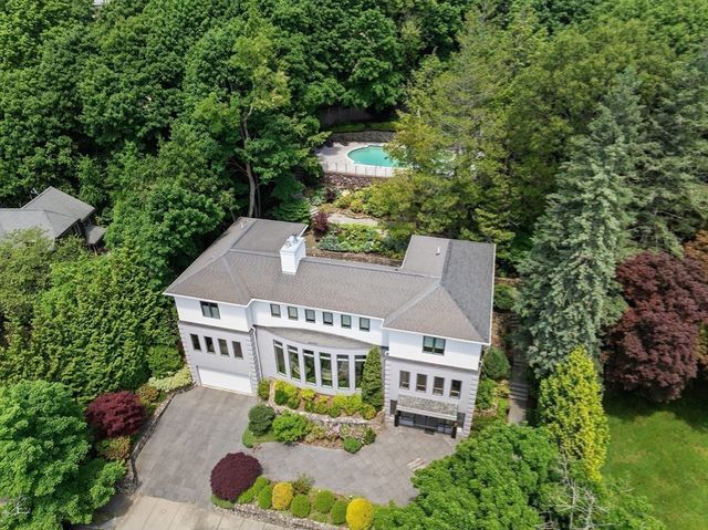 17 Edge Hill Rd, Newton, MA 02467