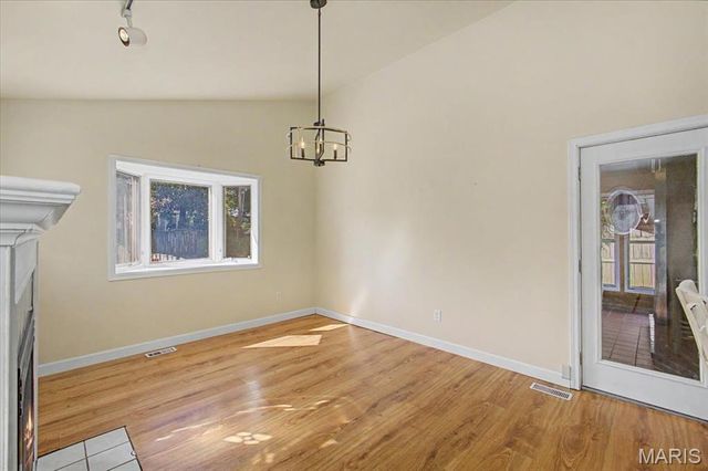 12 Beverly Drive, Olivette, MO 63132