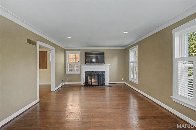 12 Beverly Drive, Olivette, MO 63132