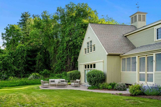 72 Joppa Hill Road, Bedford, NH 03110