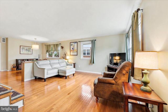 108 BALDWIN AVE, Ridley Park, PA 19078