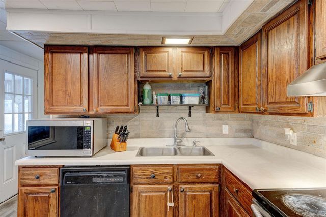 310 E 22nd Street, Huntingburg, IN 47542